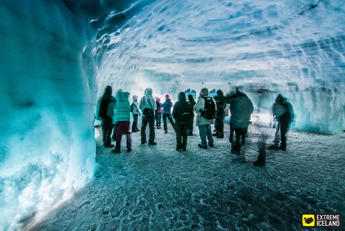 冰岛全年冰洞