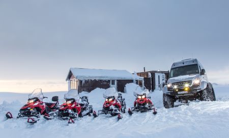 黄金圈超级吉普 - 雪地摩托