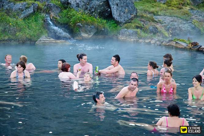 冰岛高地温泉