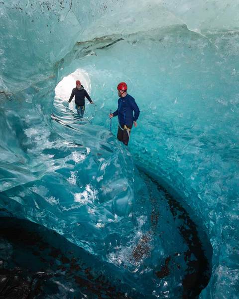 冰岛瓦特纳冰川冰洞