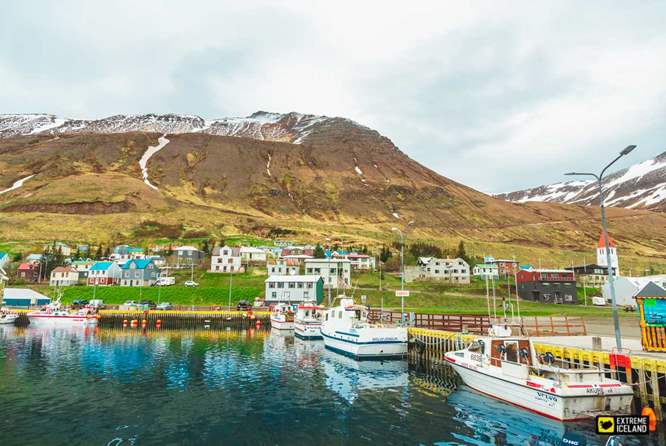 冰岛北部最著名小镇  - Siglufjörður 也是悬疑破案剧trapped 拍摄地