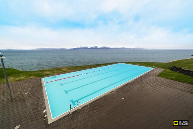 冰岛北部地热泳池