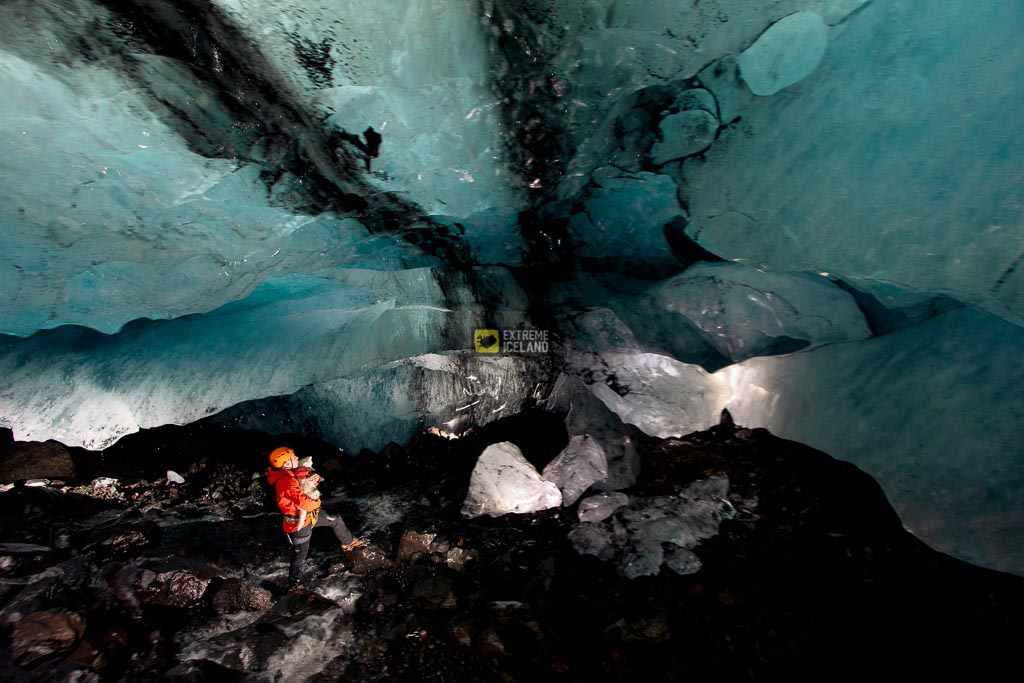 从雷克雅未克出发的去往索尔黑马冰川的蓝冰洞行程