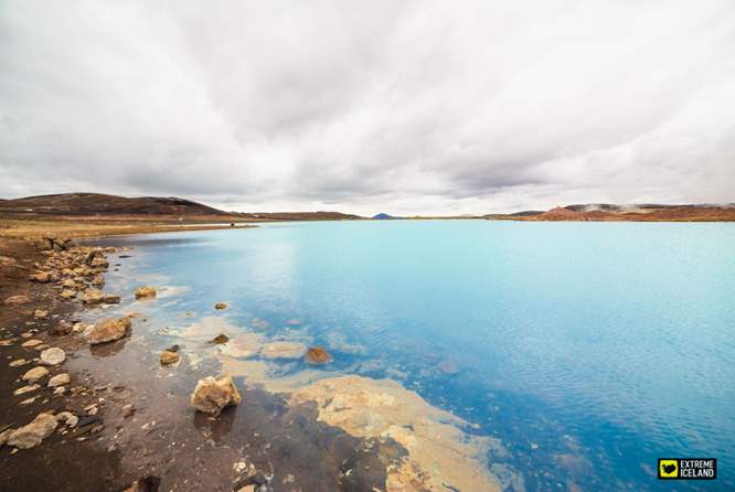 冰岛北部的米湖是必去的景点之一