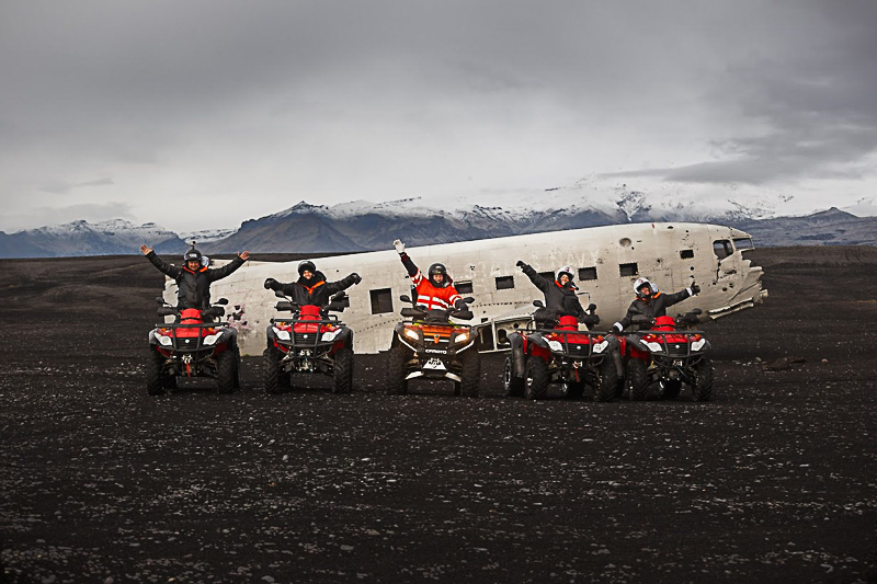 黑沙滩飞机残骸ATV团