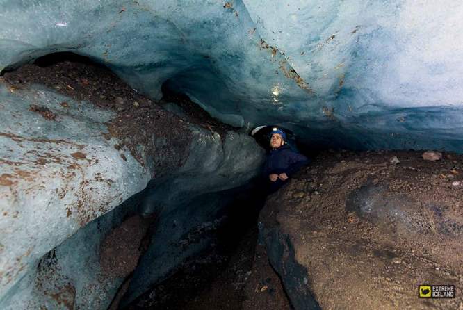 蓝冰洞的内部构造
