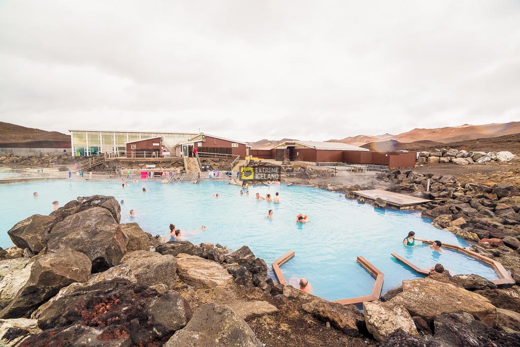 在冰岛北部自驾游一定不要错过米湖温泉