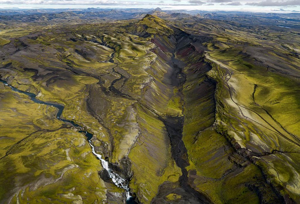 Eldgjá fissure是冰岛著名的自然景观