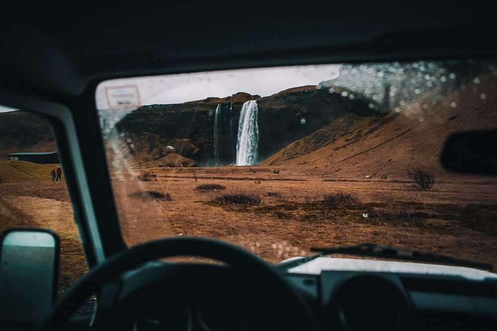 冰岛一号公路到南岸看到的塞里雅兰瀑布