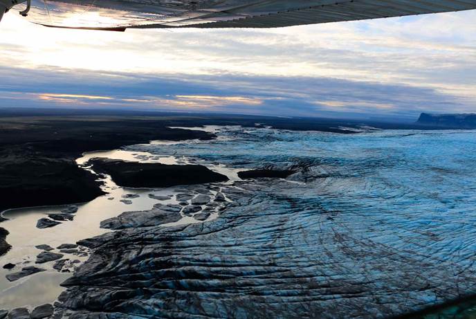 壮美的冰岛冰川让人难忘