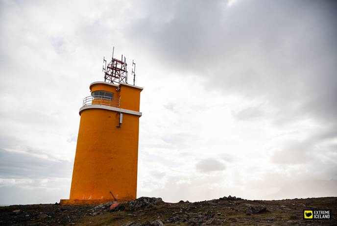冰岛东部橘色灯塔