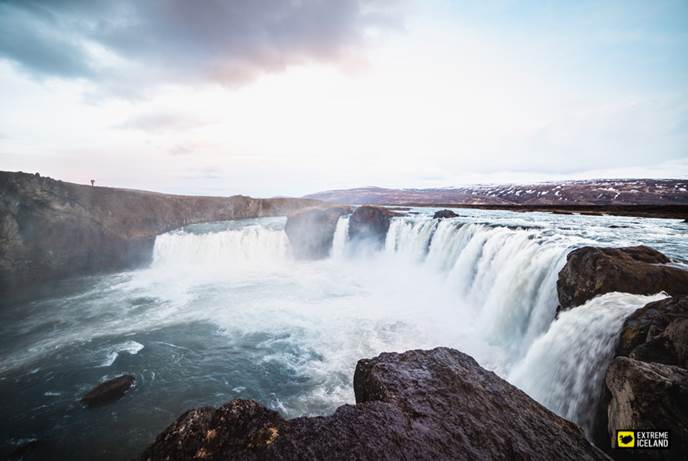 冰岛北部众神瀑布