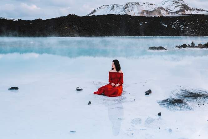 蓝湖公园红裙写真