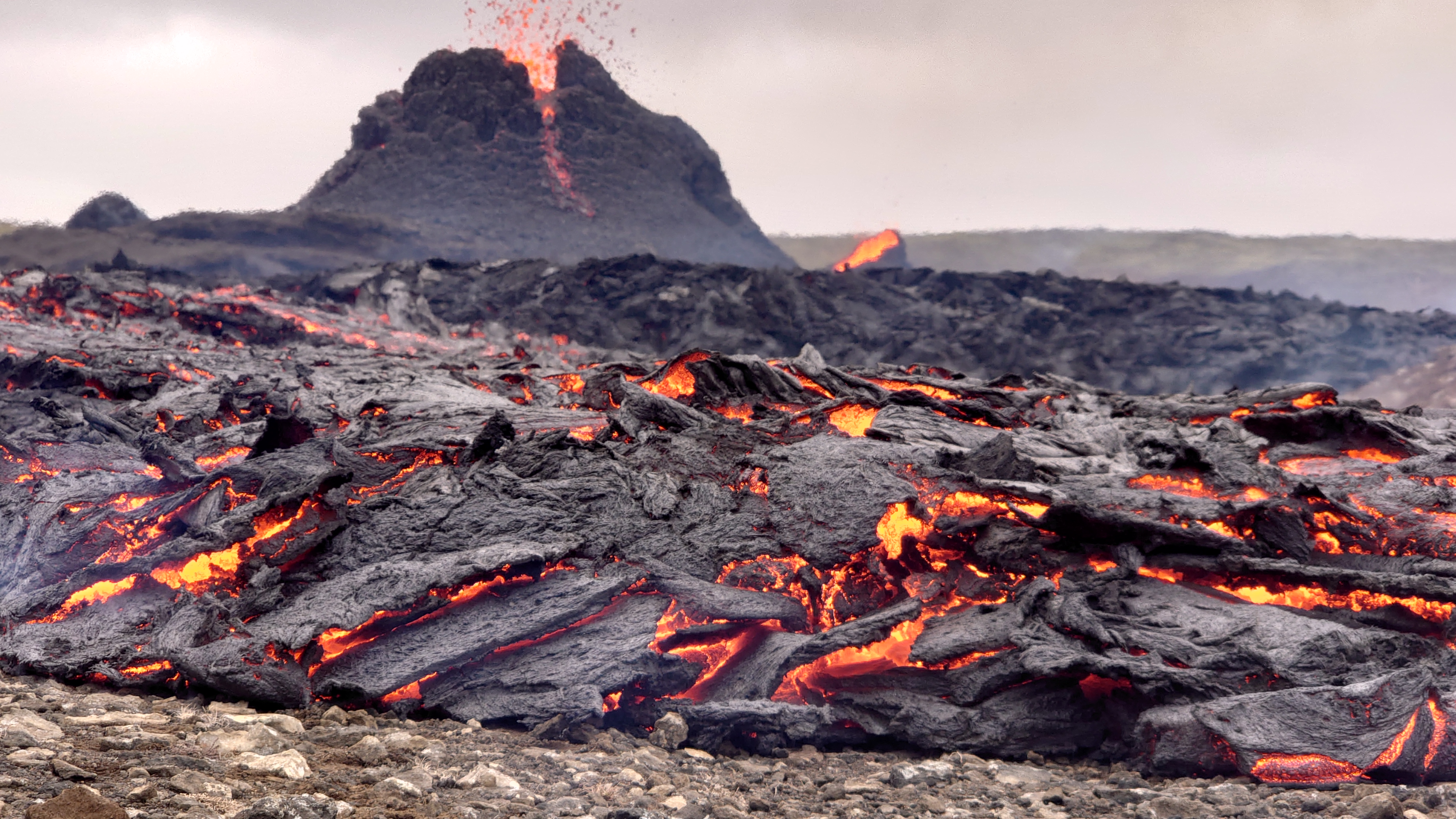 22年冰岛法格拉达尔山火山爆发实况 内附实况直播 Extreme Iceland 极致冰岛